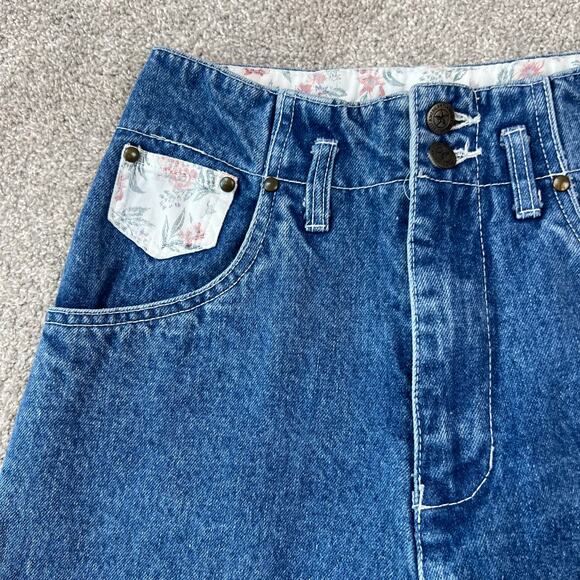 Vintage Best American Clothing Co. Denim Floral Pocket High Waisted Jeans (2) - Picture 7 of 14